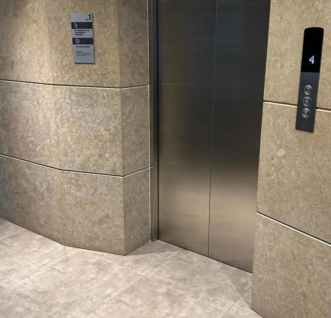 Nice Apartment Independent In Front Business Center Bogota