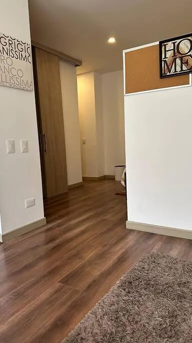 Nice Apartment Independent In Front Business Center Богота